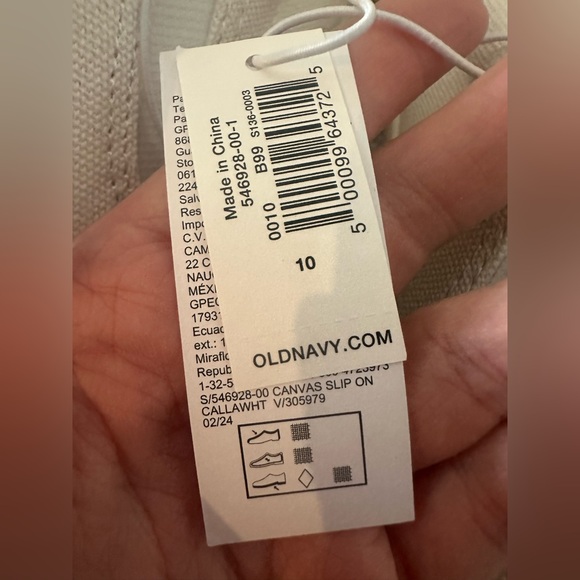 NWT Old Navy White Canvas Slip on Shoes Size 10 - Picture 6 of 6